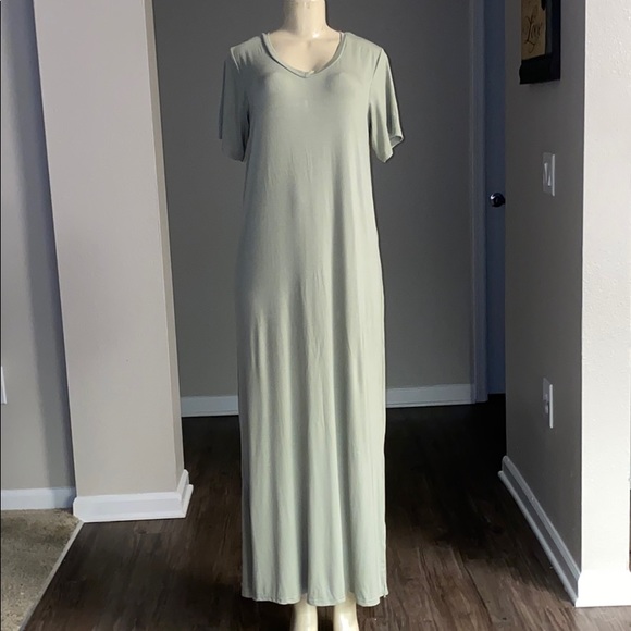 daisy island Dresses New Womans Green Maxi Dress Daisy Island Poshmark
